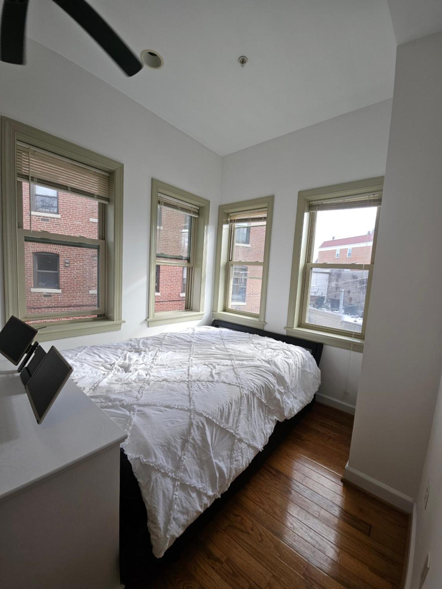 Dc Playhouse Bed And Breakfast Hotel Вашингтон Экстерьер фото